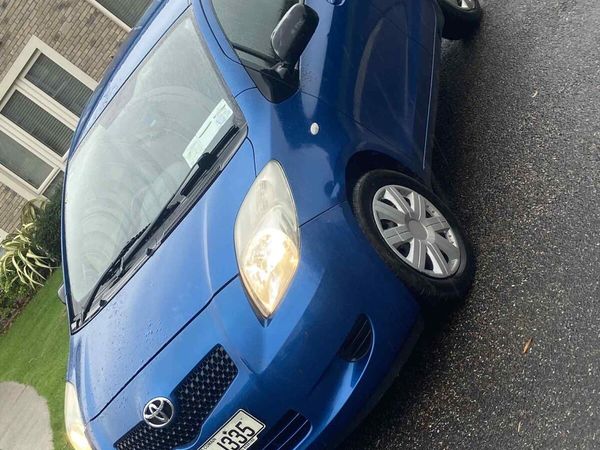 Toyota Yaris Hatchback, Petrol, 2007, Blue