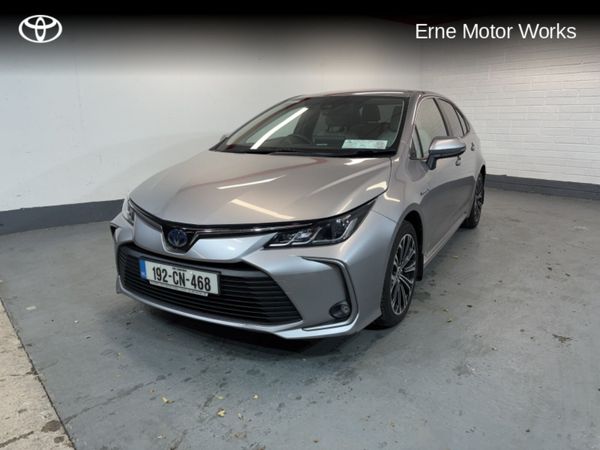 Toyota Corolla Saloon, Petrol Hybrid, 2019, Grey