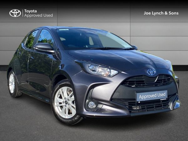 Toyota Yaris Hatchback, Petrol Hybrid, 2025, Grey