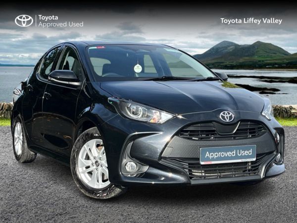 Toyota Yaris Hatchback, Petrol Hybrid, 2025, Black