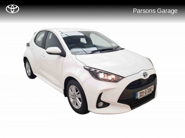 Toyota Yaris Hatchback, Petrol Hybrid, 2022, White
