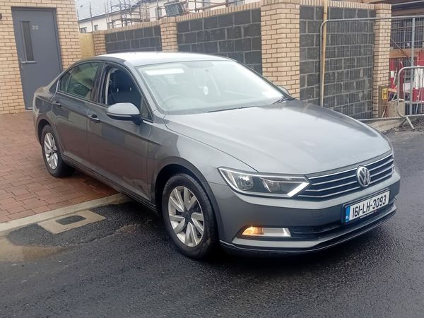 Volkswagen Passat Saloon, Diesel, 2016, Grey
