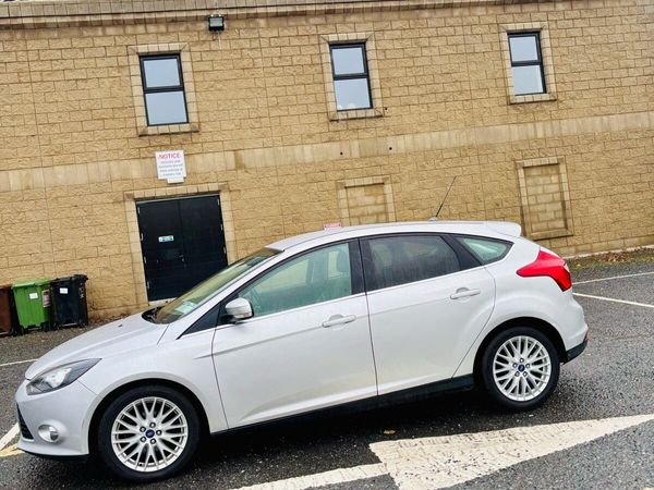 Ford Focus Hatchback, Petrol, 2013, Silver
