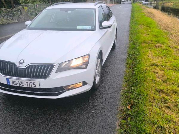 Skoda Superb Estate, Diesel, 2016, White