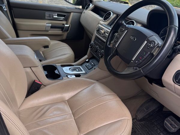 Land Rover Discovery SUV, Diesel, 2015, Grey