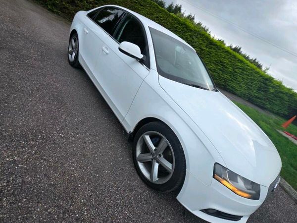 Audi A4 Saloon, Diesel, 2011, White