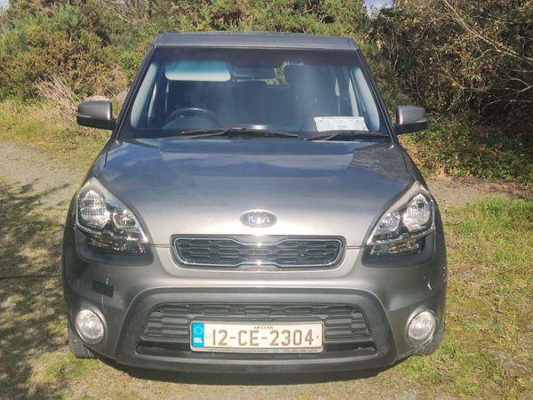 Kia Soul Hatchback, Diesel, 2012, Silver