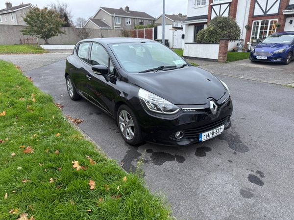Renault Clio Hatchback, Petrol, 2014, Black