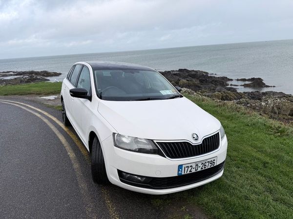 Skoda Rapid Hatchback, Petrol, 2017, White