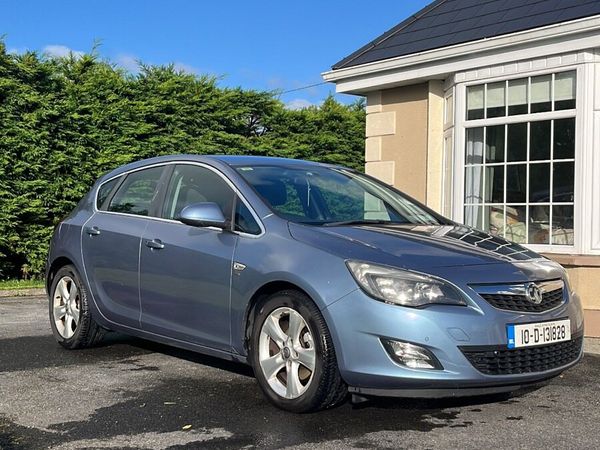 Vauxhall Astra Hatchback, Diesel, 2010, Blue