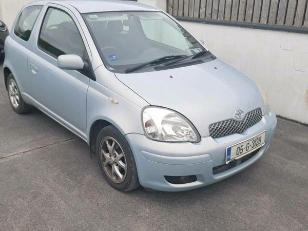 Toyota Yaris Hatchback, Petrol, 2005, Blue