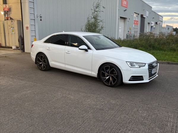 Audi A4 Saloon, Diesel, 2017, White