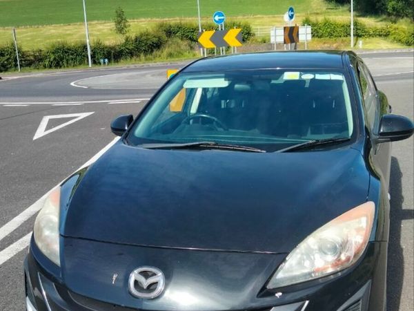 Mazda Mazda3 Hatchback, Diesel, 2010, Black