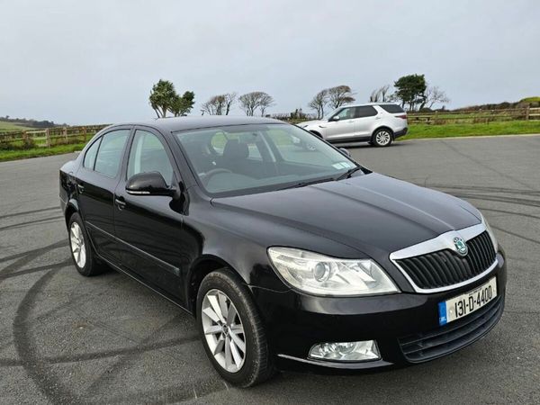 Skoda Octavia Saloon, Petrol, 2013, Black