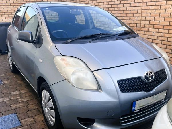 Toyota Yaris Hatchback, Petrol, 2006, Silver