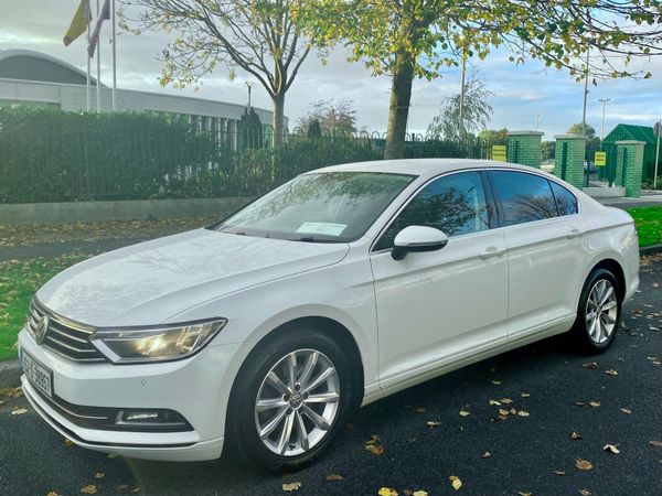 Volkswagen Passat Saloon, Diesel, 2015, White