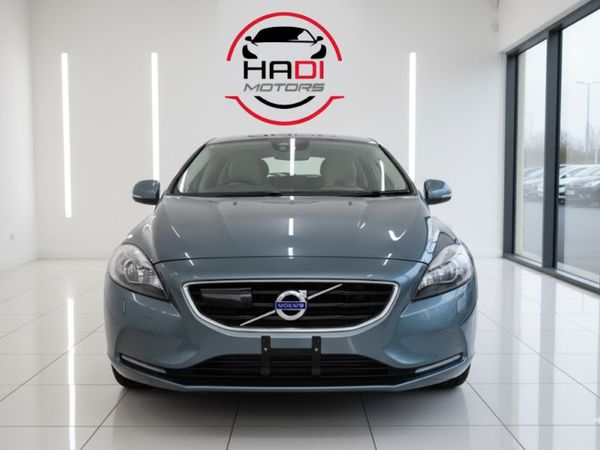 Volvo V40 Hatchback, Petrol, 2014, Grey
