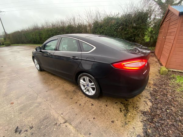 Ford Mondeo Hatchback, Diesel, 2015, Black