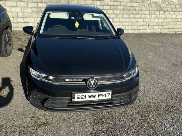 Volkswagen Polo Hatchback, Petrol, 2022, Black
