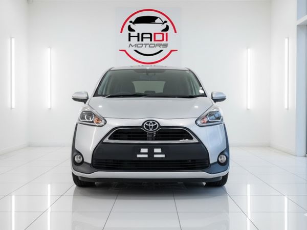 Toyota Sienta Hatchback, Petrol, 2016, Silver