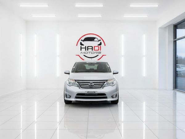 Nissan Serena Estate, Petrol Hybrid, 2015, Silver