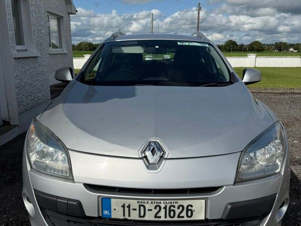 Renault Megane Estate, Diesel, 2011, Silver