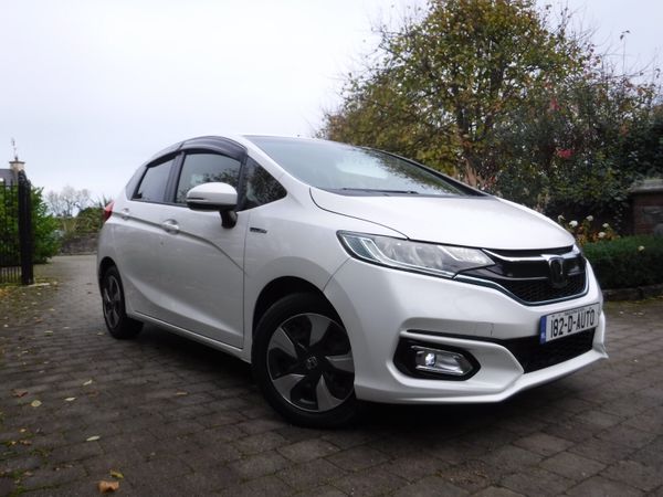 Honda Fit Hatchback, Petrol Hybrid, 2018, White