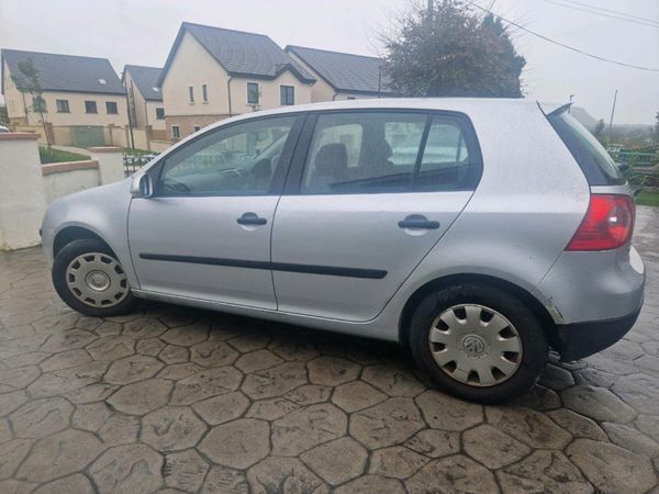 Volkswagen Golf Hatchback, Petrol, 2005, Silver