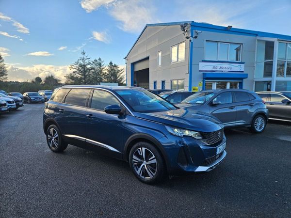 Peugeot 5008 MPV, Diesel, 2021, Blue