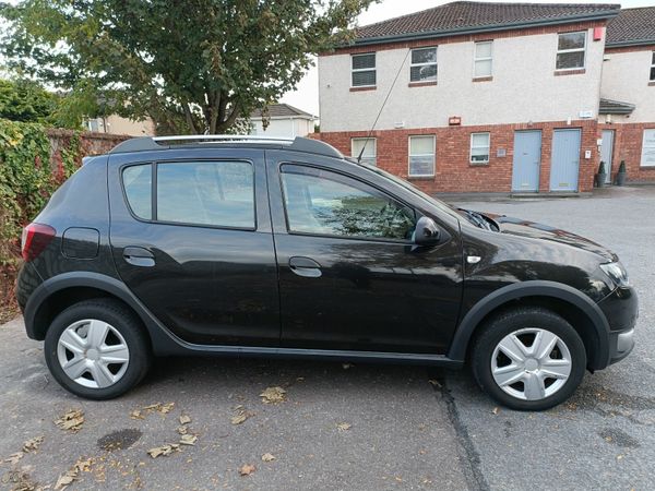Dacia Sandero Stepway Hatchback, Petrol, 2015, Black