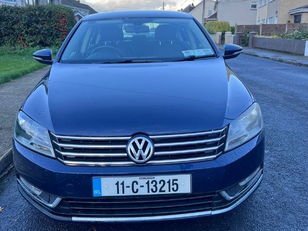 Volkswagen Passat Saloon, Diesel, 2011, Blue
