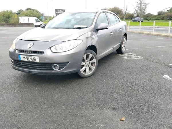 Renault Fluence Saloon, Diesel, 2011, Grey