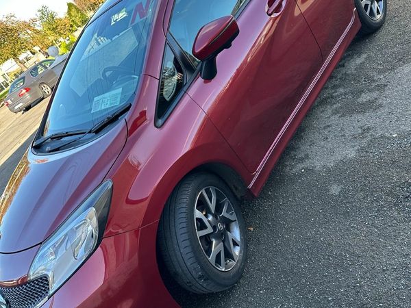 Nissan Note MPV, Diesel, 2014, Red
