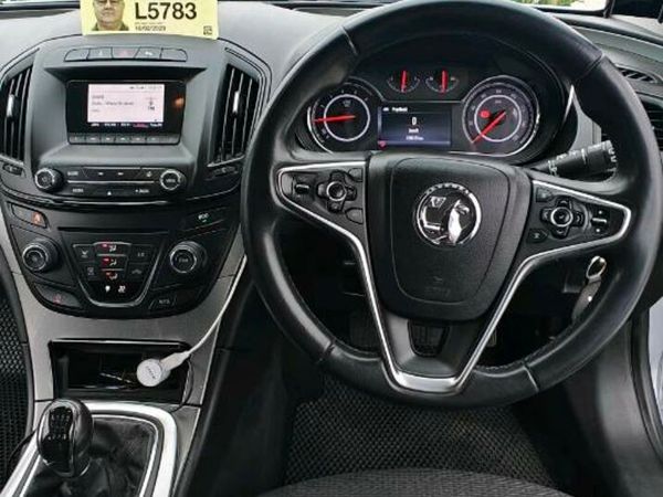 Vauxhall Insignia Hatchback, Diesel, 2014, Silver