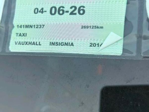 Vauxhall Insignia Hatchback, Diesel, 2014, Silver