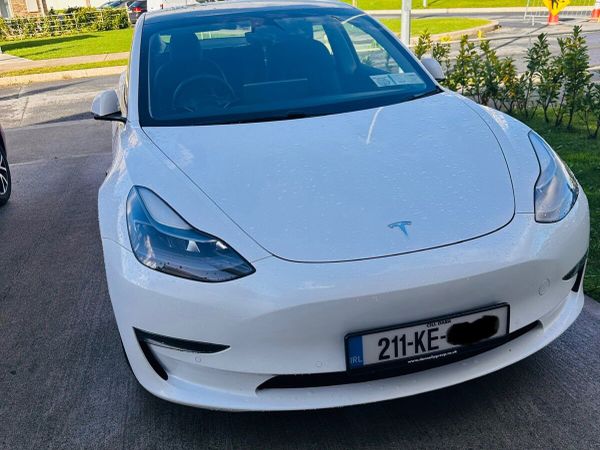 Tesla Model 3 Saloon, Electric, 2021, White