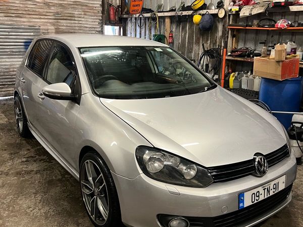 Volkswagen Golf Hatchback, Diesel, 2009, Silver