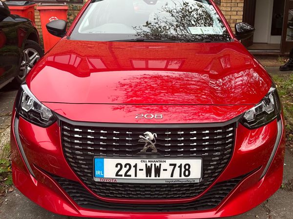 Peugeot 208 Hatchback, Petrol, 2022, Red