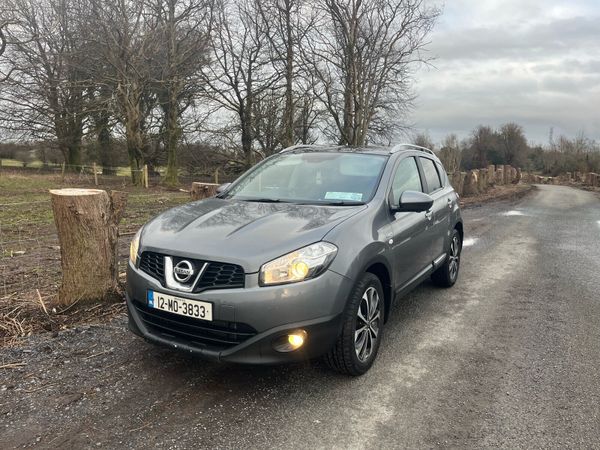 Nissan Qashqai Hatchback, Diesel, 2012, Grey