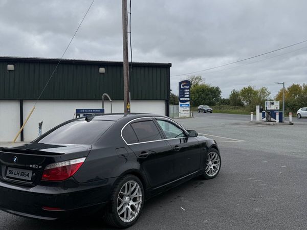 BMW 5-Series Saloon, Diesel, 2009, Black