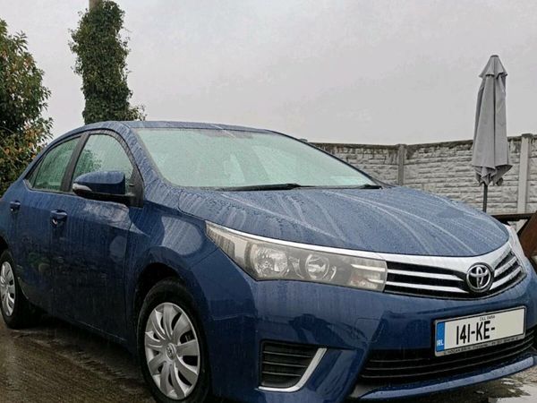 Toyota Corolla Saloon, Diesel, 2014, Blue