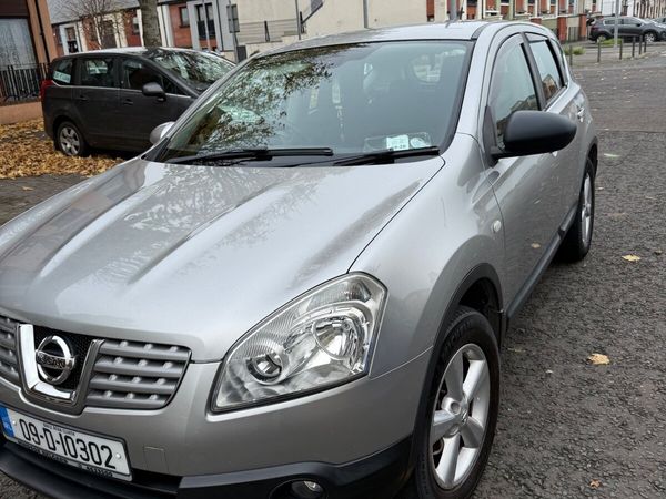 Nissan Qashqai Hatchback, Diesel, 2009, Silver