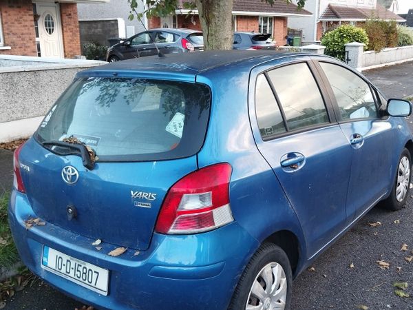 Toyota Yaris Hatchback, Petrol, 2010, Blue