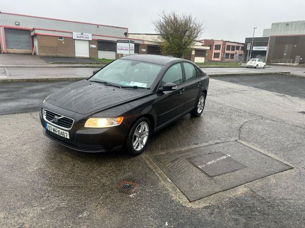 Volvo S40 Saloon, Diesel, 2007, Black