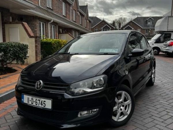 Volkswagen Polo Hatchback, Petrol, 2011, Black