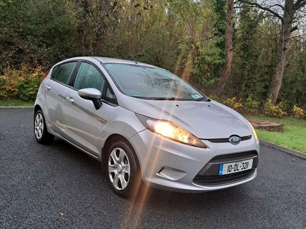 Ford Fiesta Hatchback, Diesel, 2010, Silver