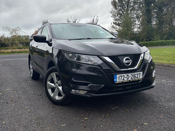 Nissan Qashqai SUV, Diesel, 2017, Black