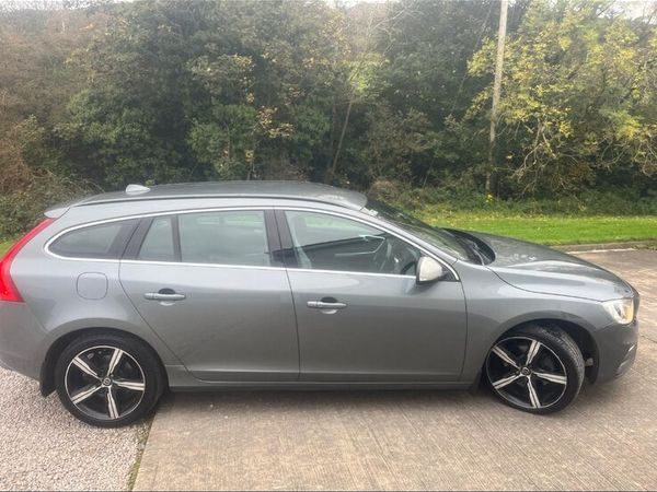 Volvo V60 Estate, Diesel, 2017, Grey
