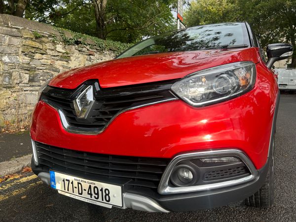 Renault Captur Hatchback, Diesel, 2017, Red