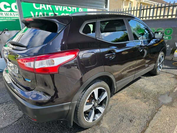 Nissan Qashqai Hatchback, Diesel, 2016, Black
